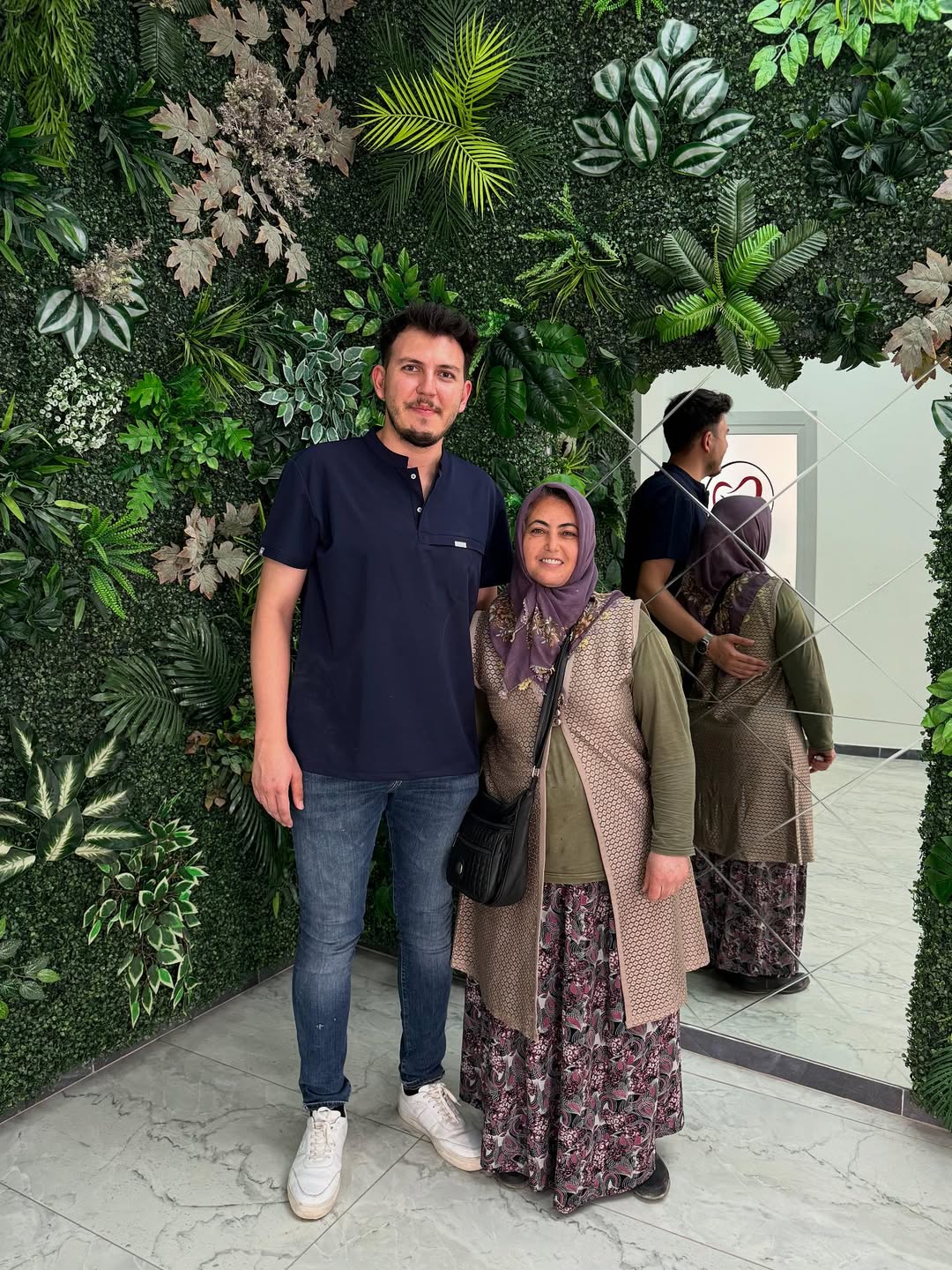 Sandıklı'da Akdem Diş Polikliniği ile Estetik ve Sağlıklı Gülüşler